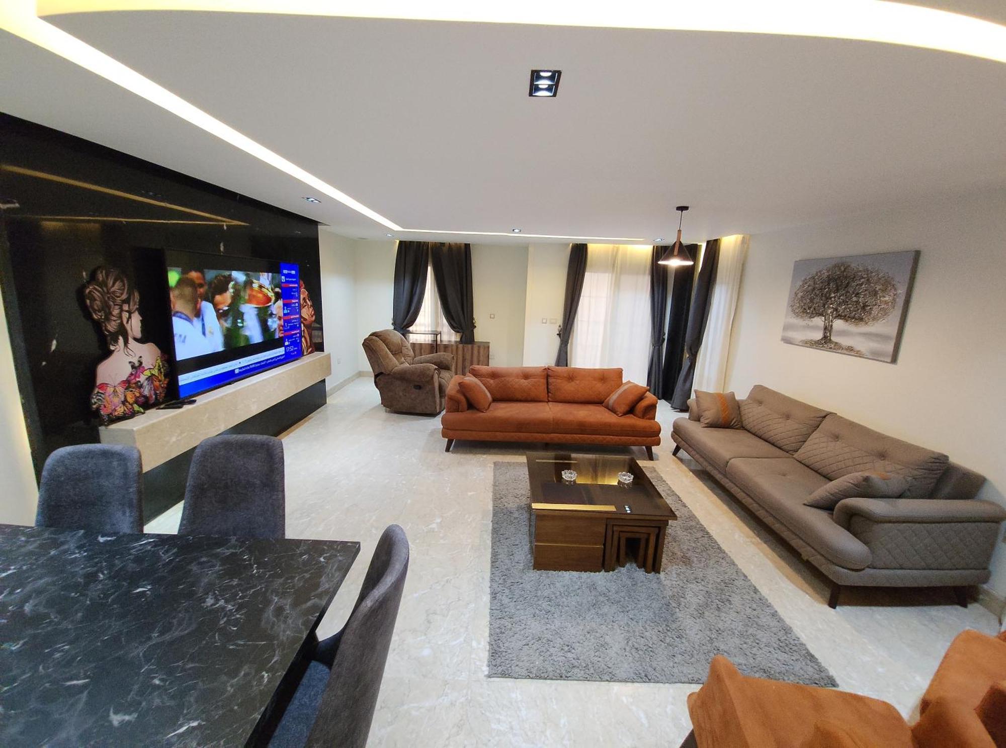 مفروشة Apartment *